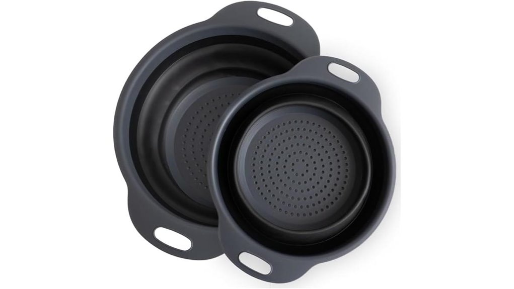 black collapsible silicone colanders