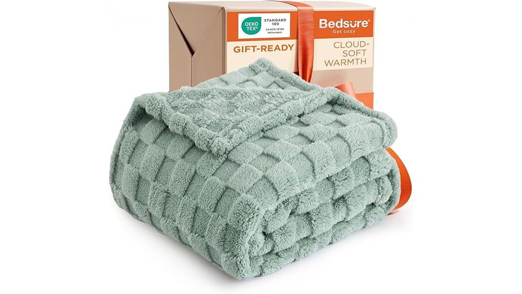 gentlesoft checkered sage green