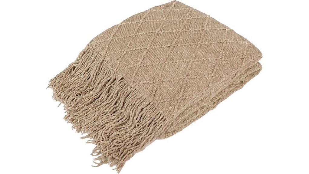 pavilia tantaupe knit throw