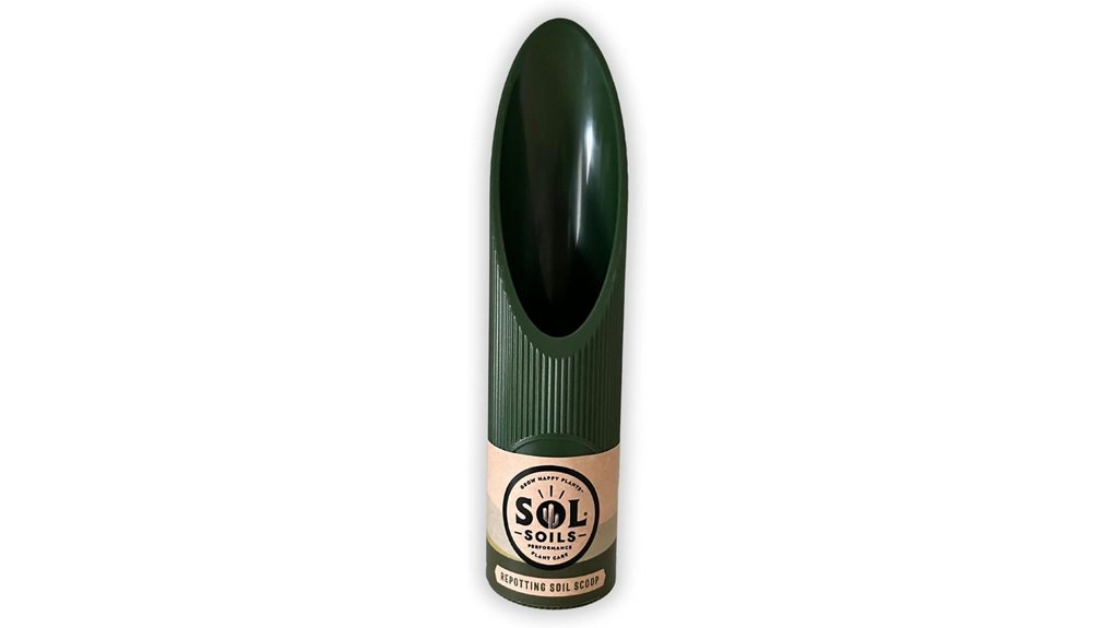 small plant care scoop