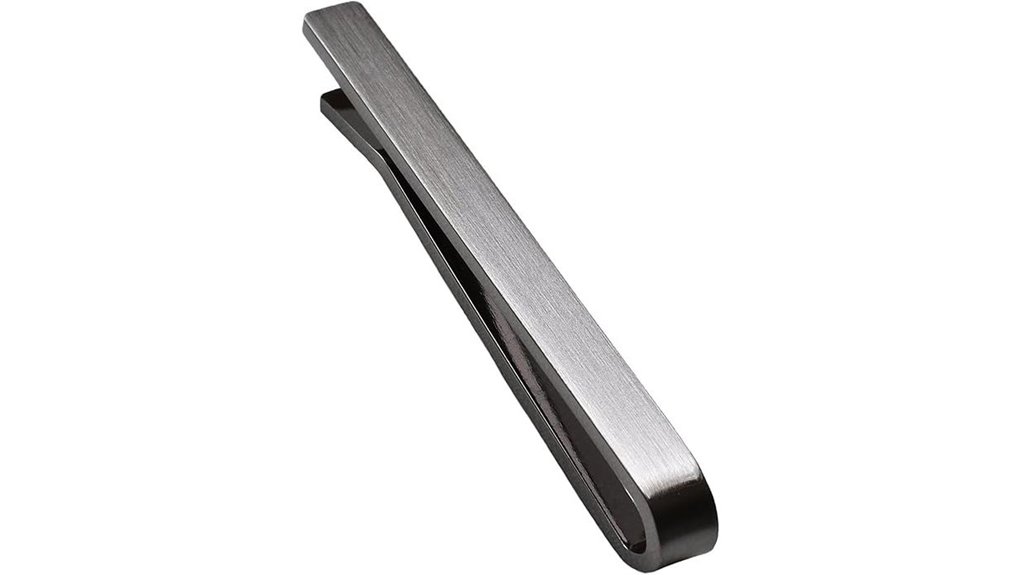 tavarat tie clip detail
