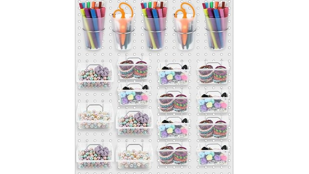 twenty piece clear bin cups
